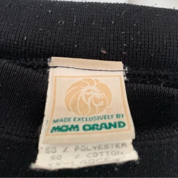 Vintage Wizard of OZ MGM Grand Crewneck Sweatshirt Sweater in Good Condition 🔥 - Picture 5 of 5